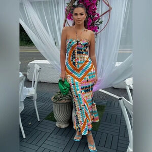Zara Geometric Printed Strappy Halter Midi Dress NWOT Size Medium Blogger Fav